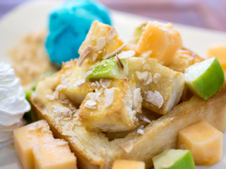 Kue Basah Isi Ragout Kombinasi Rasa Buah Segar yang Sehat